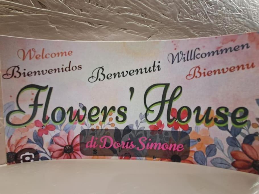 Flower'S House Di Doris Simone Бари Экстерьер фото